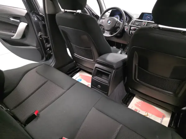 BMW 116 d Advantage 12