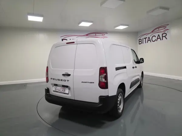Peugeot Partner 1.5 BLUEHDI 100CV LONGA CAMARA TRASEIRA 52