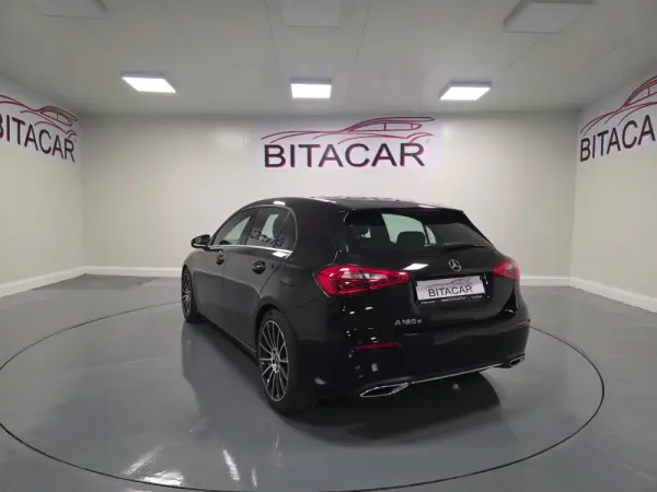 Mercedes-Benz A 180 D PROGRESSIVE 2