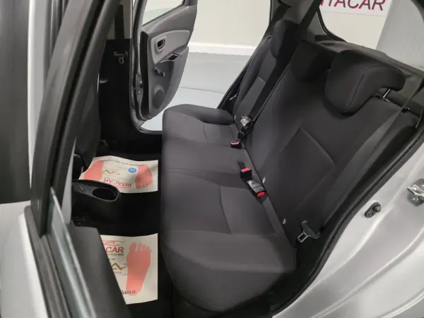Toyota Yaris 1.4 D-4D ACtive+AC 39