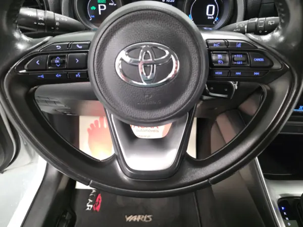 Toyota Yaris 1.5 HDF EXCLUSIVE 100