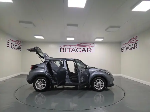 Toyota C-HR 1.8 Hybrid Comfort 29