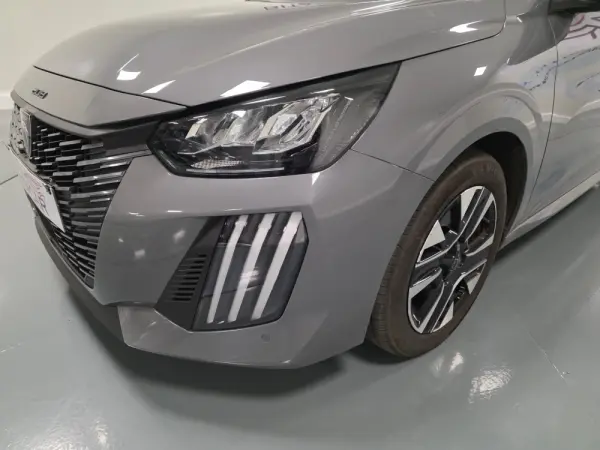 Peugeot 208 ALLURE 10
