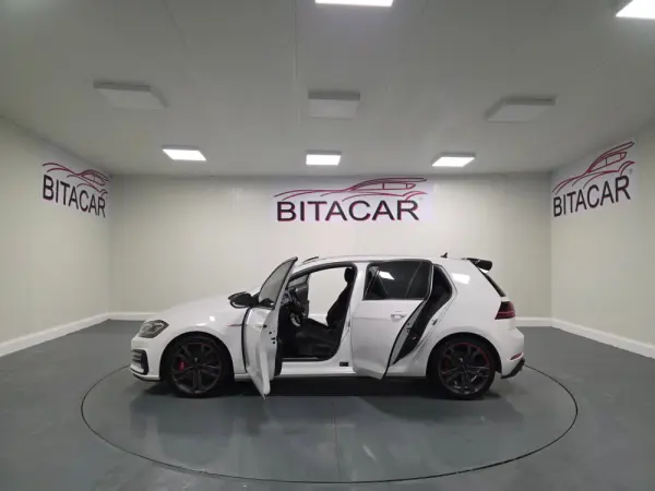 Volkswagen Golf 2.0 TSI GTI DSG Performance 36