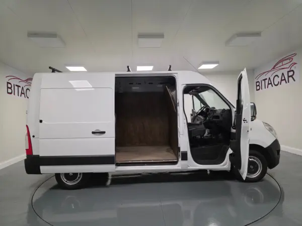 Renault Master 2.3 dCi L2H2 3.5T 54