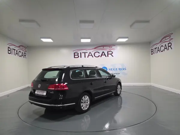 Volkswagen Passat 1.6 TDI Confortline 25