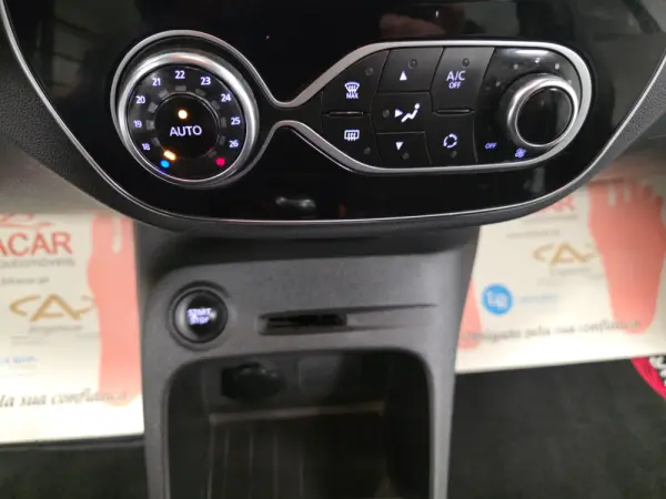 Renault Captur 1.5 DCI EXCLUSIVE 131