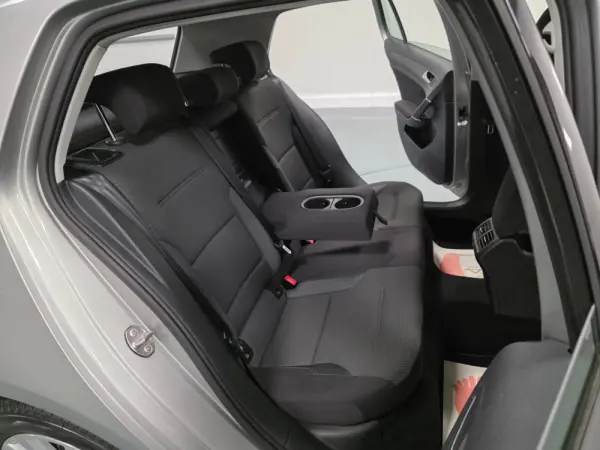 Volkswagen Golf 1.6 TDI CONFORTLINE 66