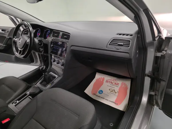 Volkswagen Golf 1.6 TDI CONFORTLINE 75