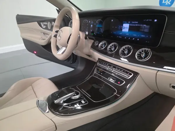 Mercedes-Benz E 300 AMG CABRIO 80