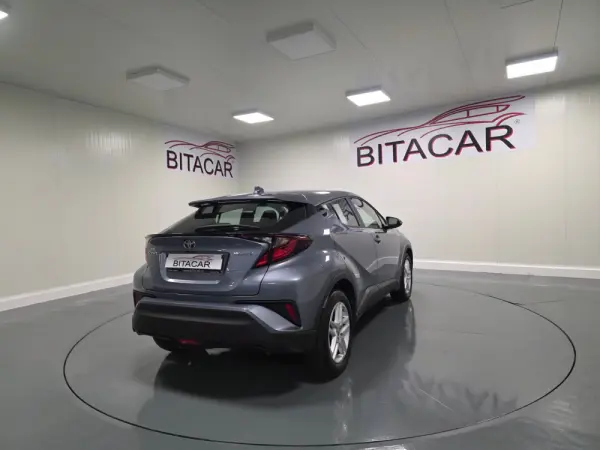 Toyota C-HR 1.8 Hybrid Comfort 26