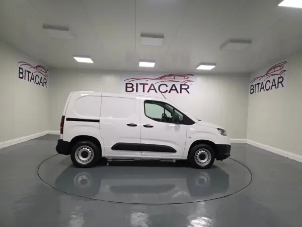 Toyota Proace CITY 1.5D IVA DEDUTIVEL 30