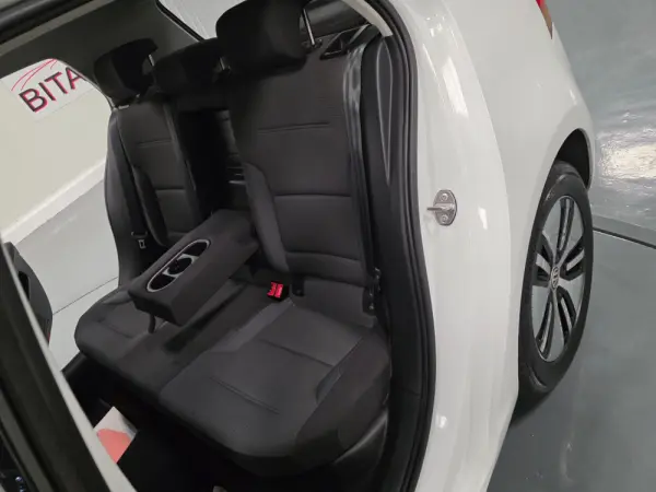 Volkswagen e-Golf AC/DC 35