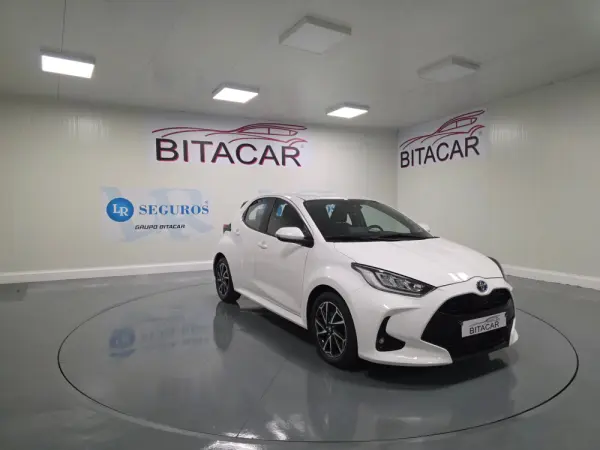 Toyota Yaris 1.5 HDF EXCLUSIVE 2