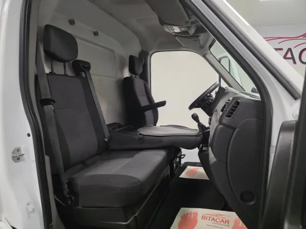Renault Master L2H2 2.3 DCI 135CV GPS IVA DEDUTIVEL 41
