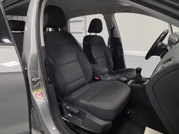 Volkswagen Golf 1.6 TDI CONFORTLINE 70