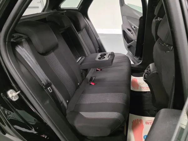 Peugeot 3008 1.5 BlueHDi Active Pack 61