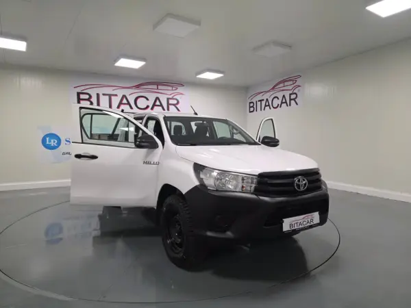 Toyota Hilux 2.4 D-4D 4WD CD CH 31