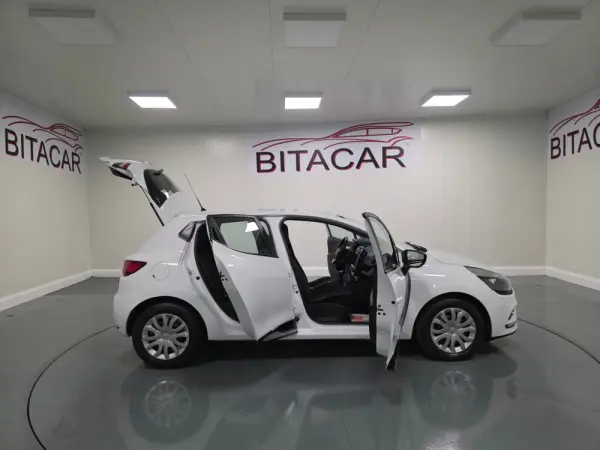 Renault Clio 1.5 dCi Zen 8
