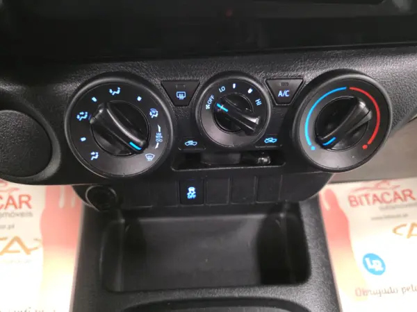 Toyota Hilux 2.4 D-4D 2WD CD 23