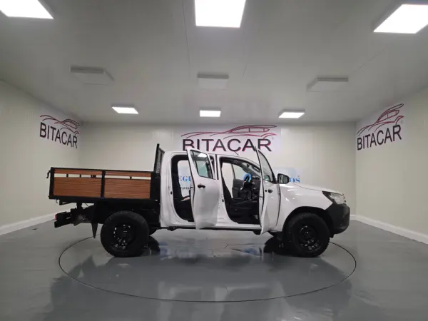 Toyota Hilux 2.4 D-4D 4WD CD CH 47