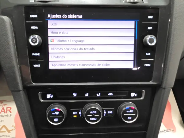 Volkswagen Golf 1.6 TDI CONFORTLINE 105