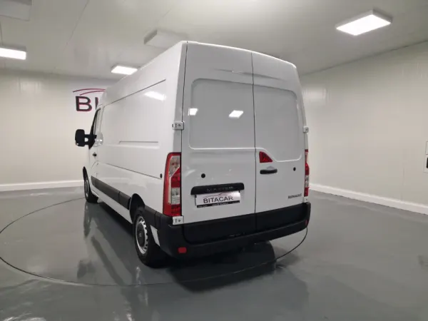 Renault Master 2.3 dCi L2H2 3.5T 2