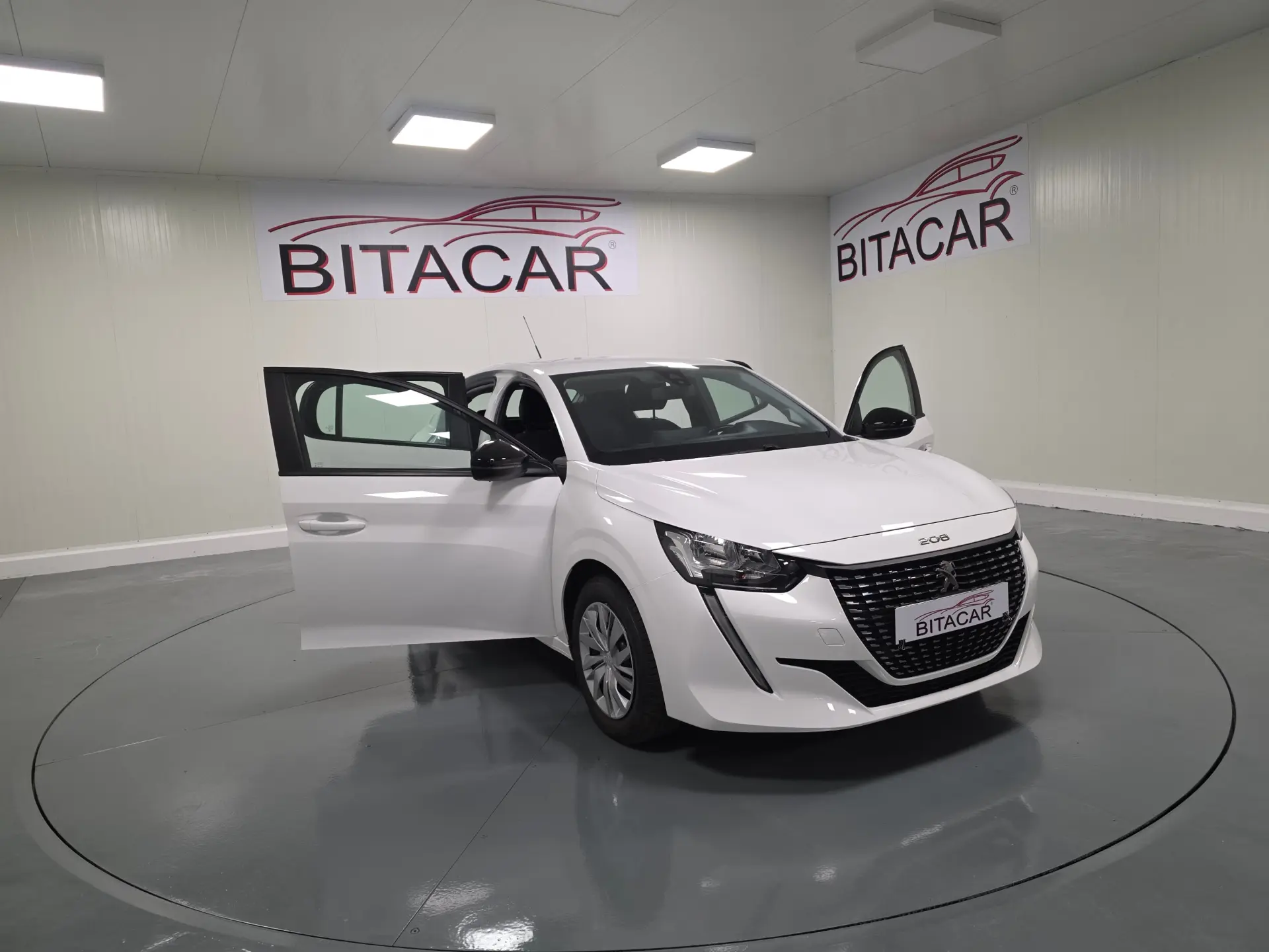 Peugeot 208 1.2 ACTIVE 43