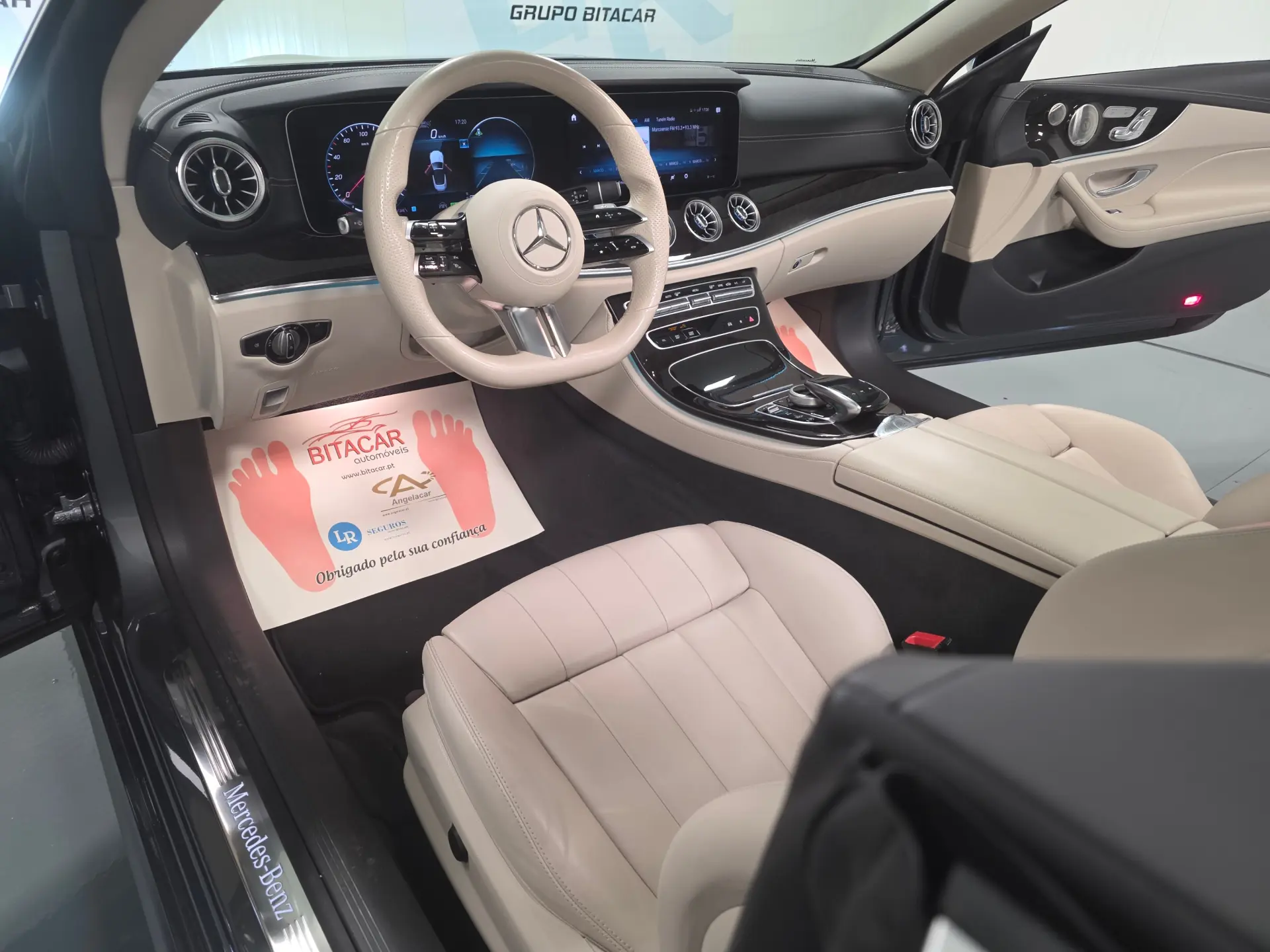 Mercedes-Benz E 300 AMG CABRIO 87