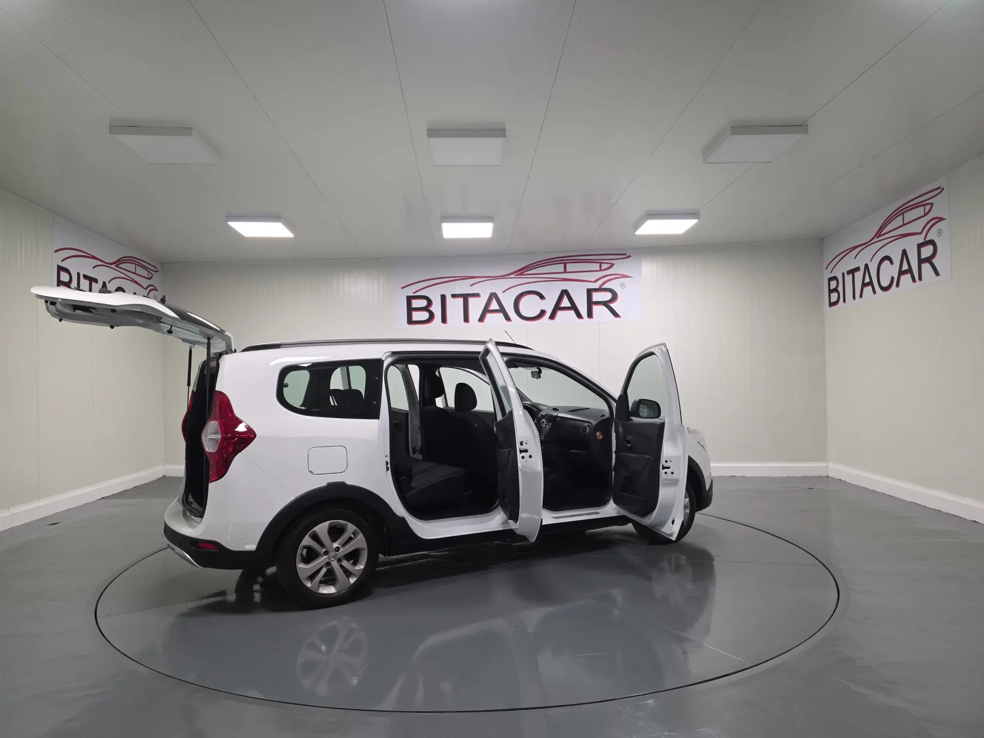 Dacia Lodgy 1.2 STEPWAY 61