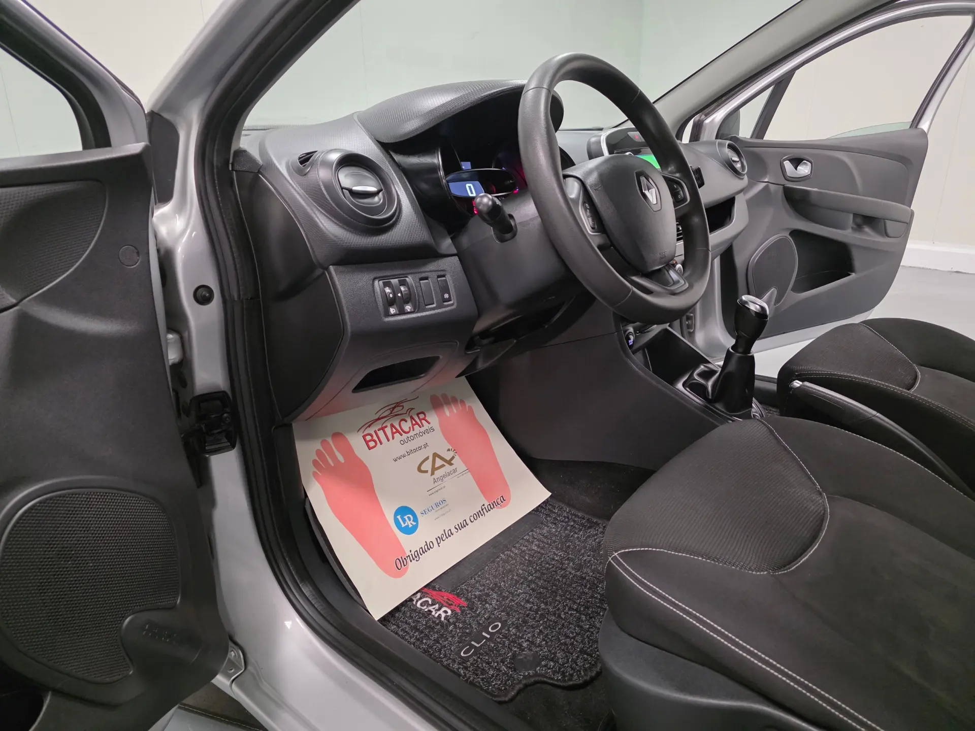 Renault Clio SOCIETE 1.5 DCI ZEN IVA DEDUTIVEL 8