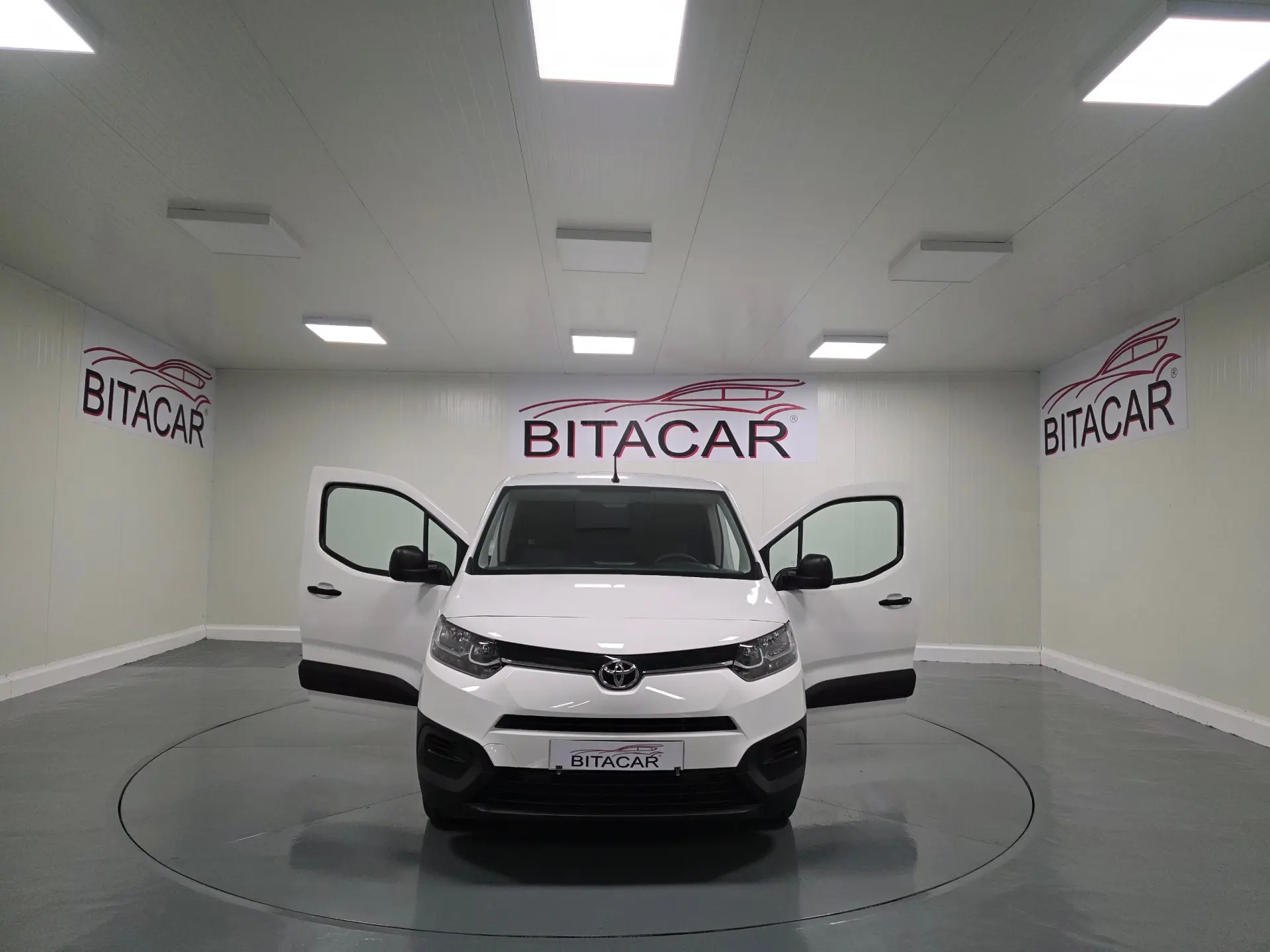 Toyota Proace CITY 1.5D IVA DEDUTIVEL 14