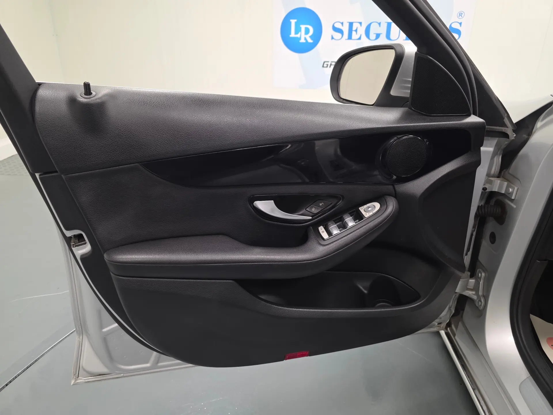 Mercedes-Benz C 200 D BLUETEC STATION 77