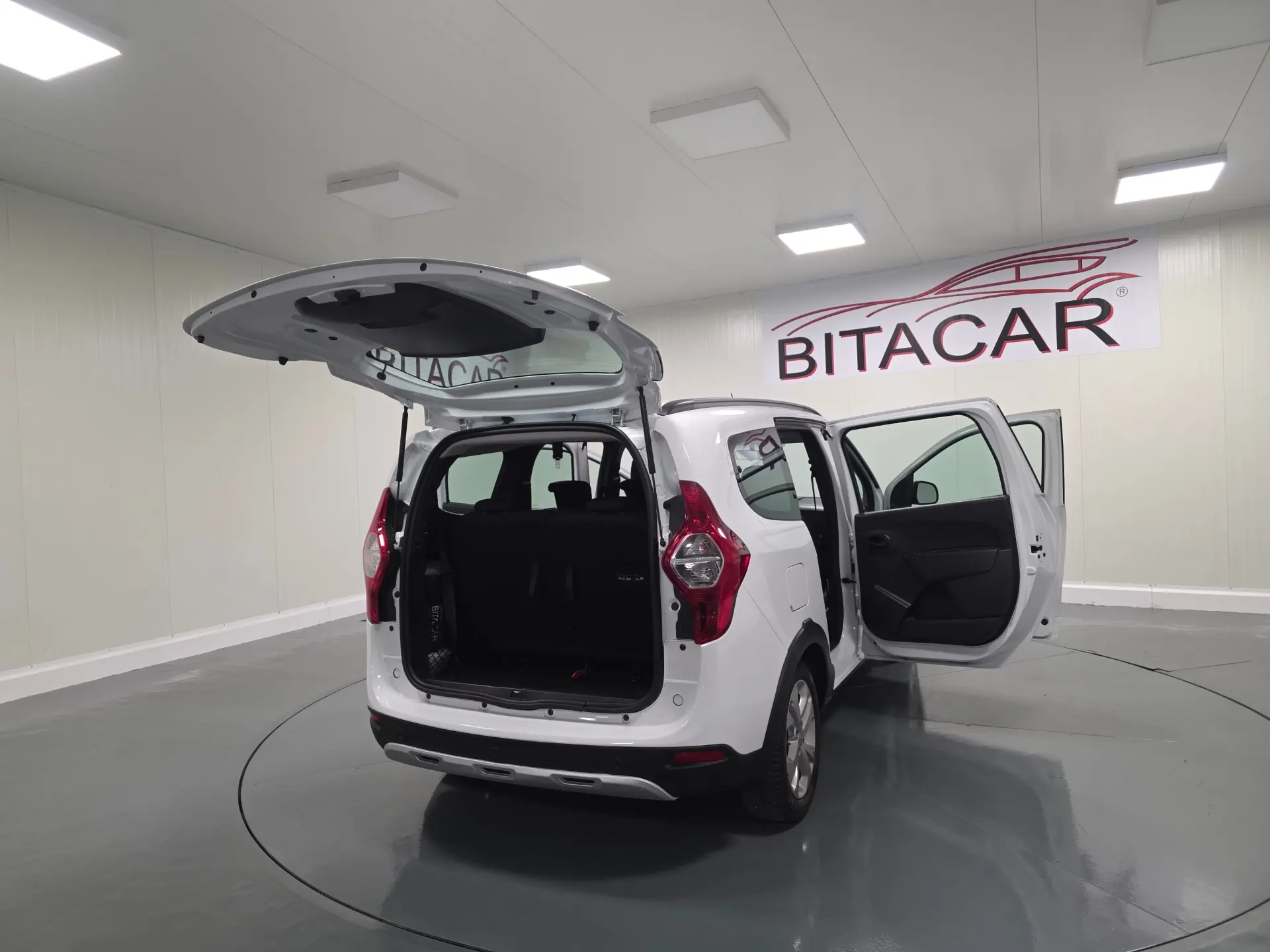 Dacia Lodgy 1.2 STEPWAY 60