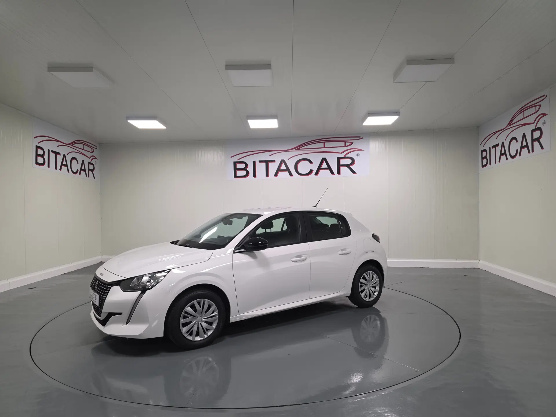 Peugeot 208 1.2 ACTIVE 15