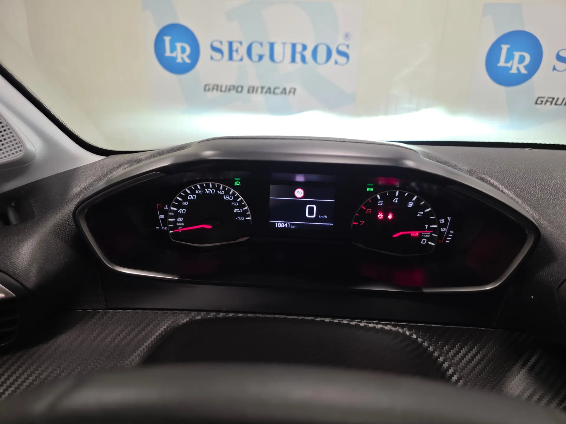 Peugeot 208 1.2 STYLE 85