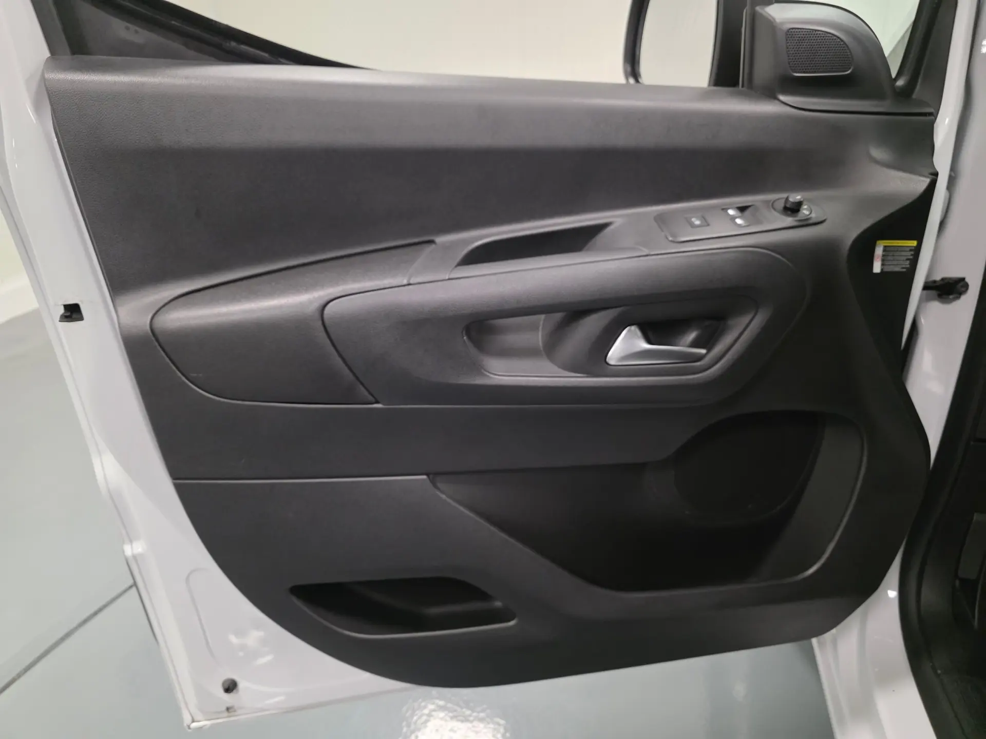 Peugeot Partner 1.5 BLUEHDI 100CV LONGA CAMARA TRASEIRA 89