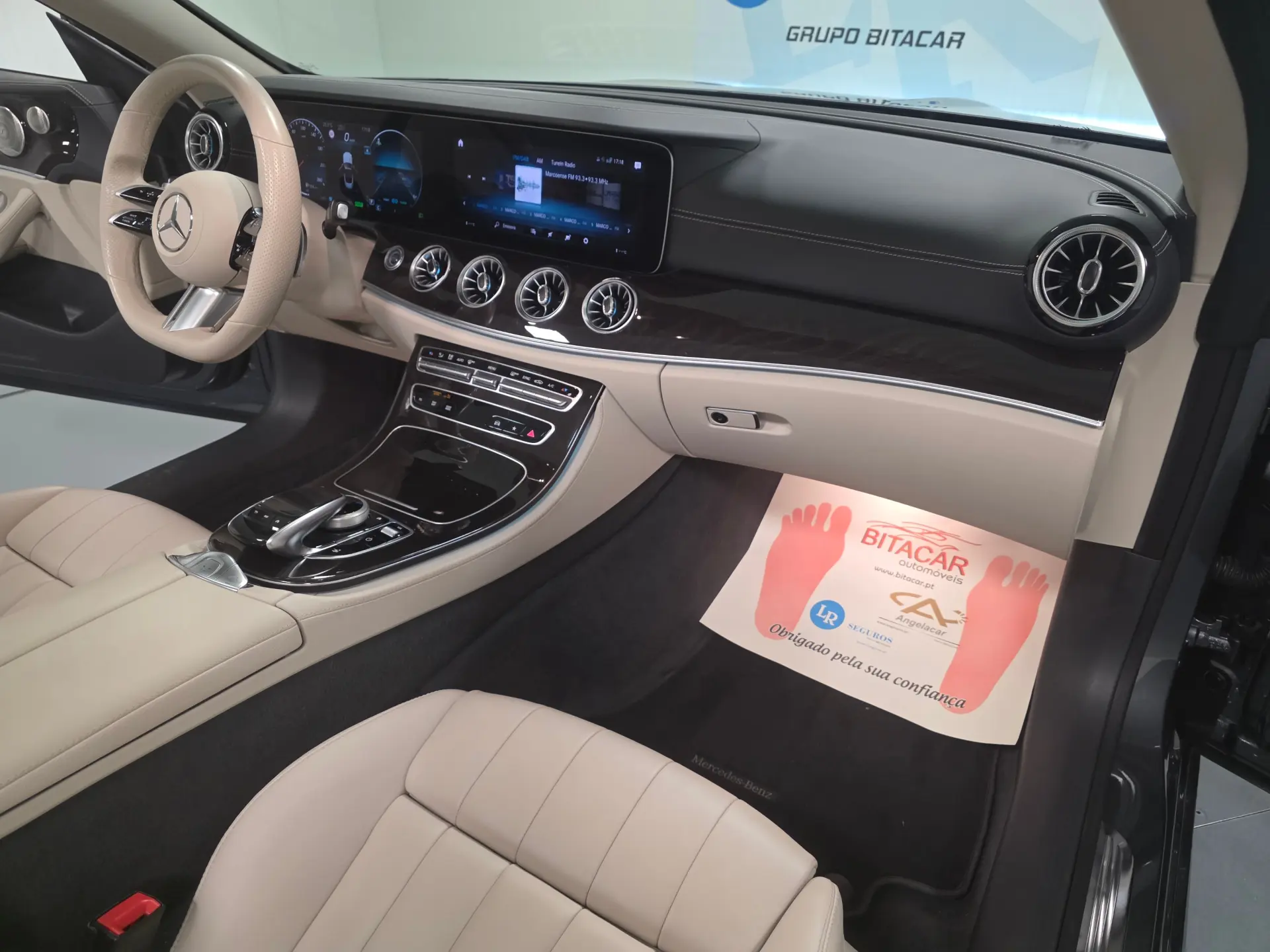 Mercedes-Benz E 300 AMG CABRIO 77
