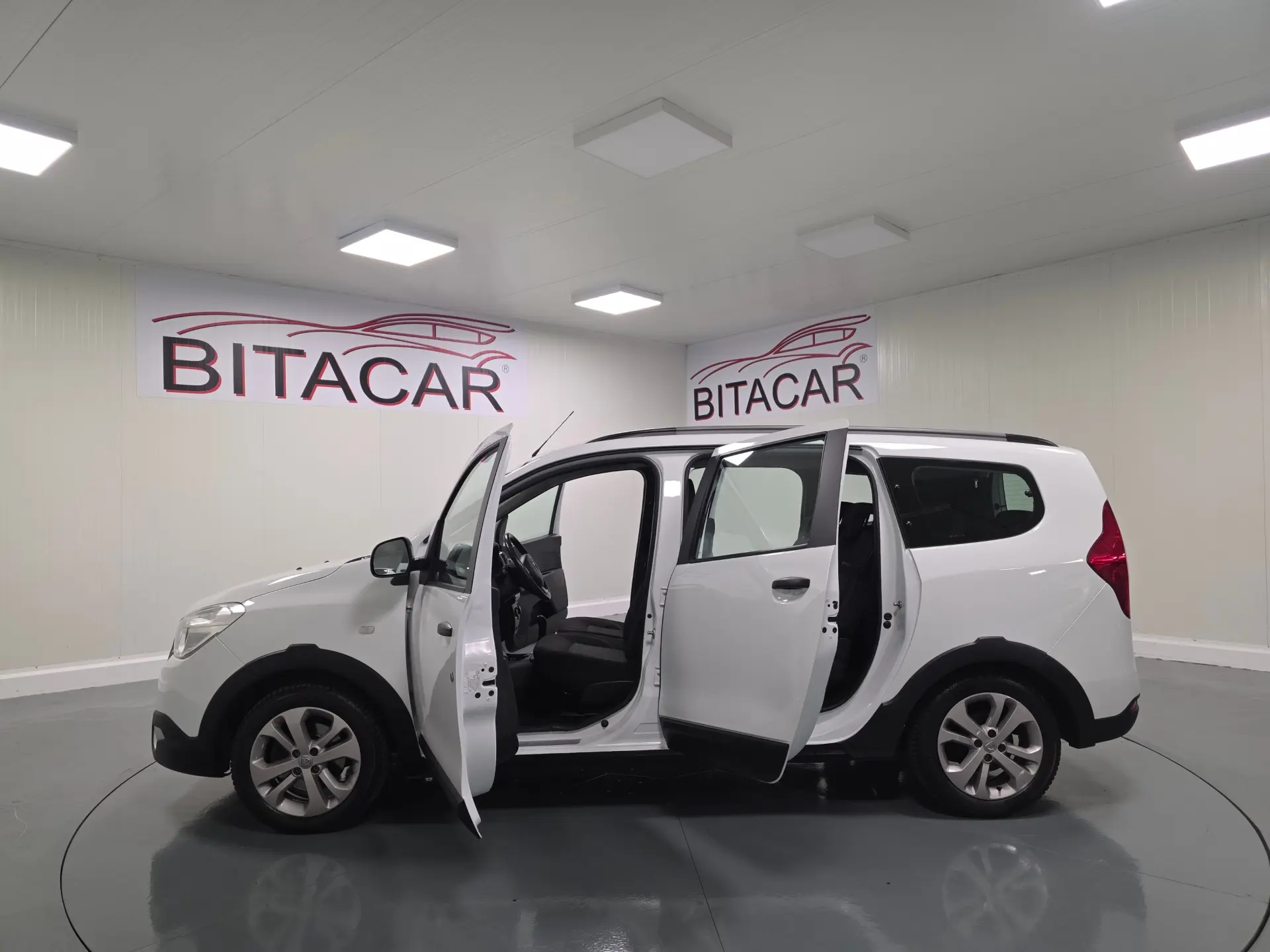 Dacia Lodgy 1.2 STEPWAY 51