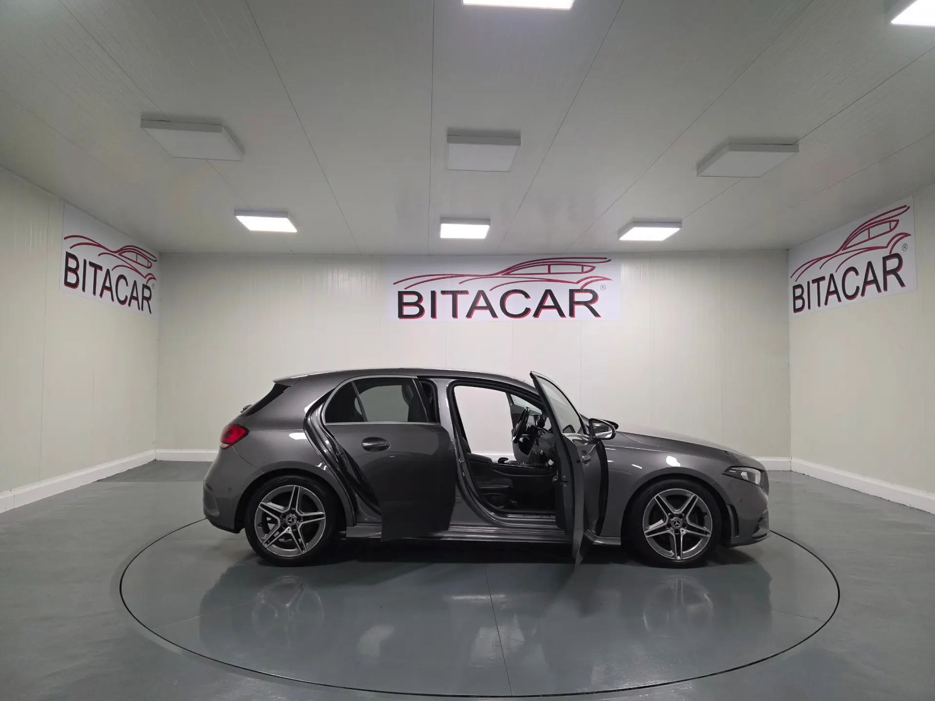 Mercedes-Benz A 180 d AMG Line Aut. 54
