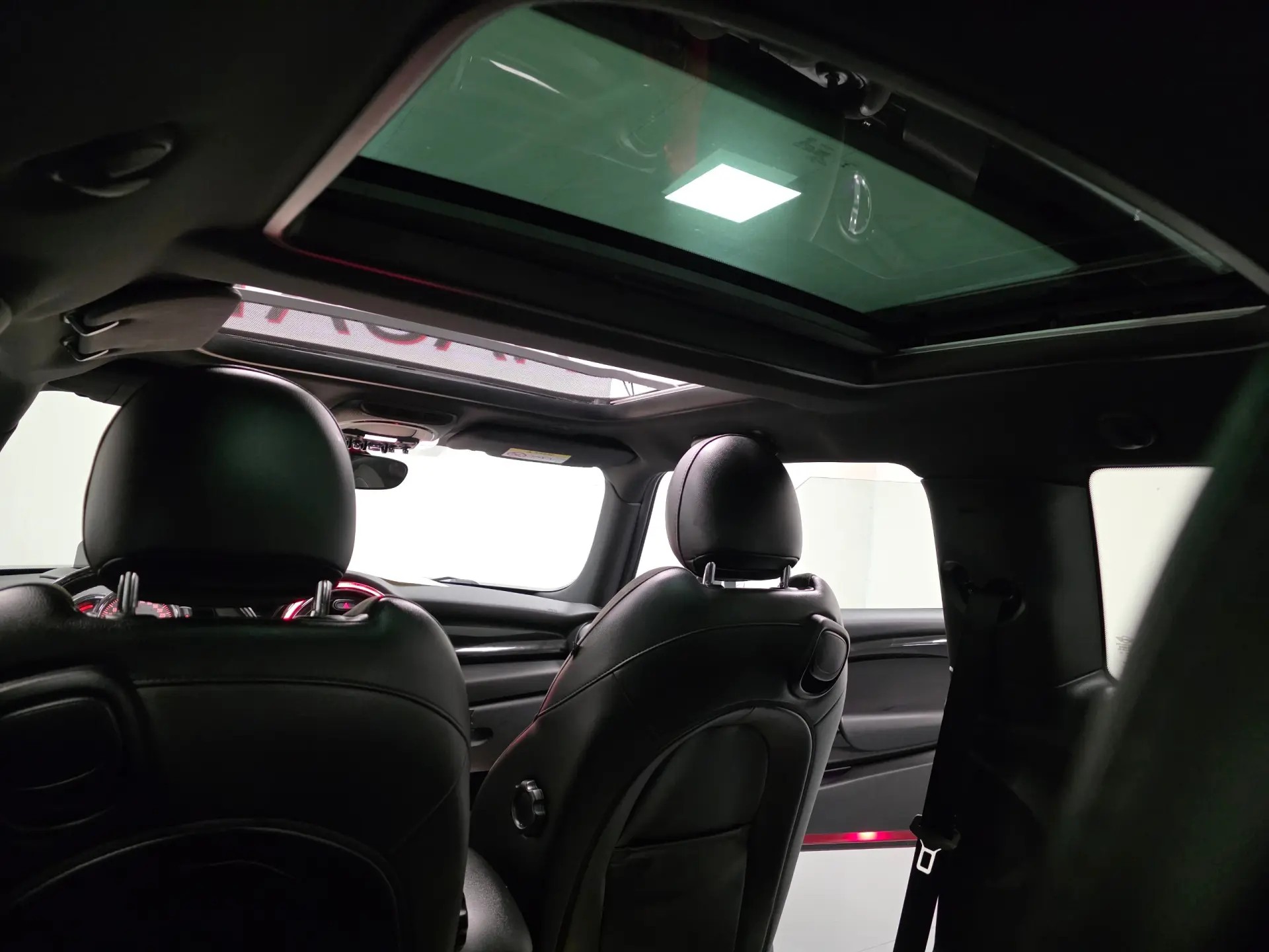 MINI 3 Portas Cooper D 46