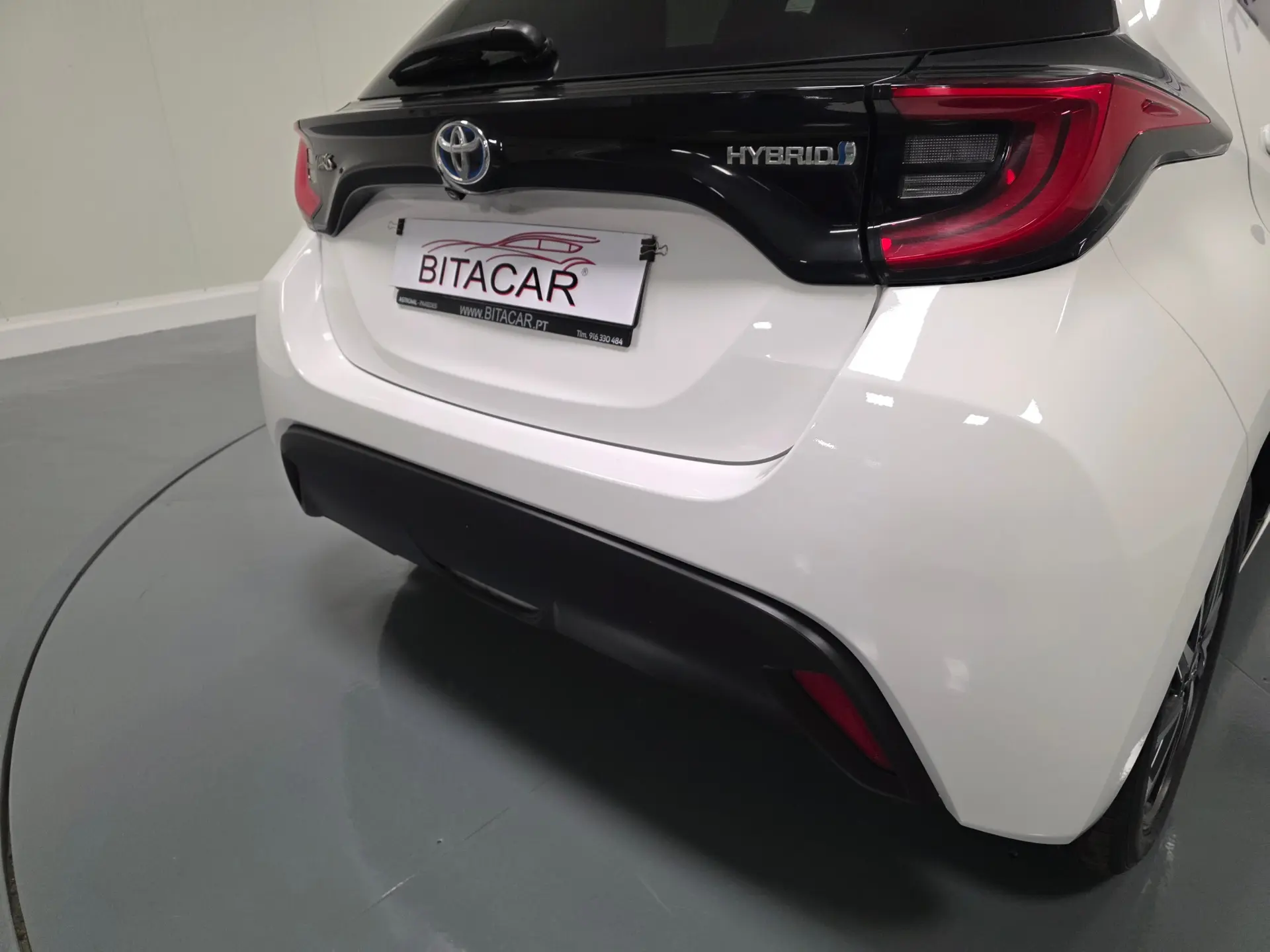 Toyota Yaris 1.5 HDF EXCLUSIVE 28