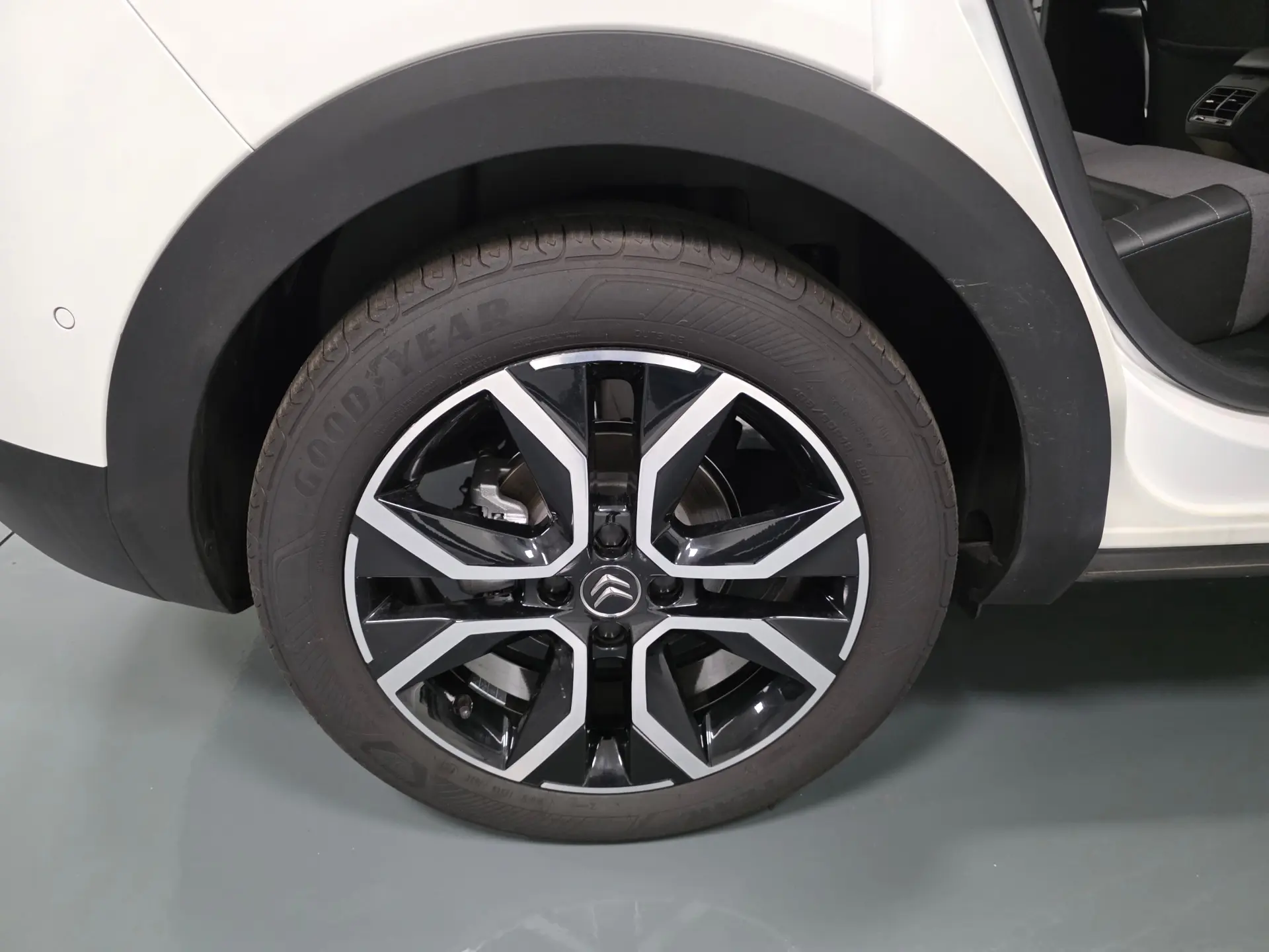 Citroen e-C4 SHINE 78
