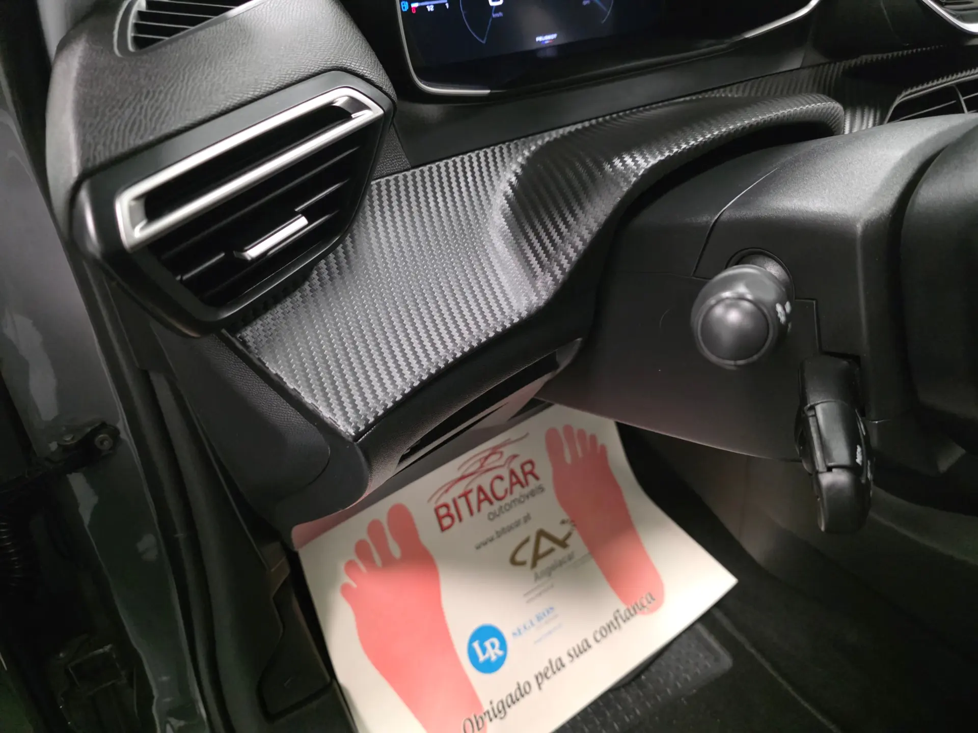 Peugeot 208 ALLURE 83