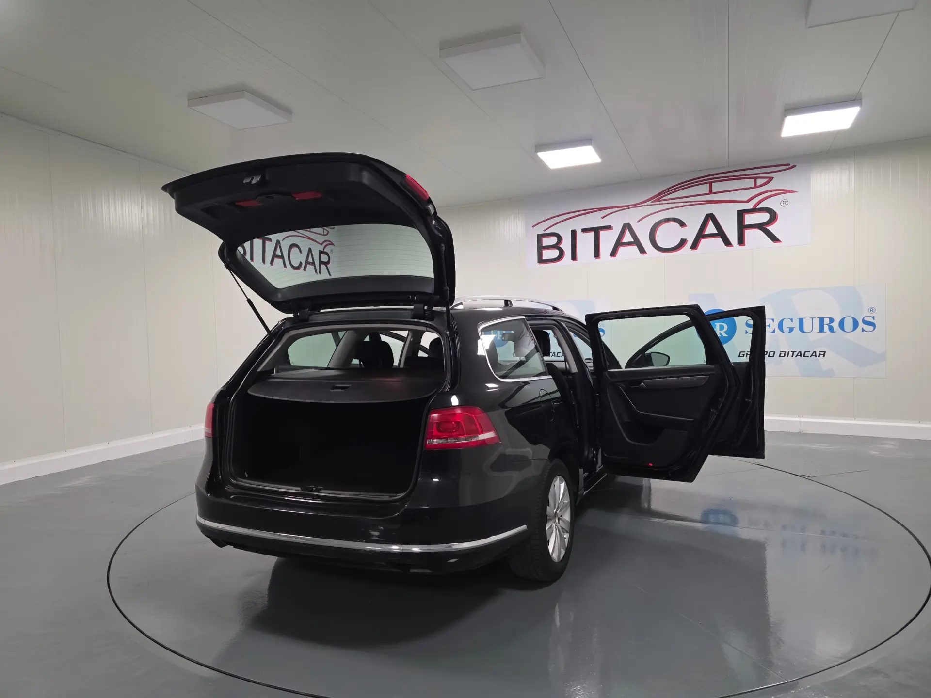 Volkswagen Passat 1.6 TDI Confortline 49