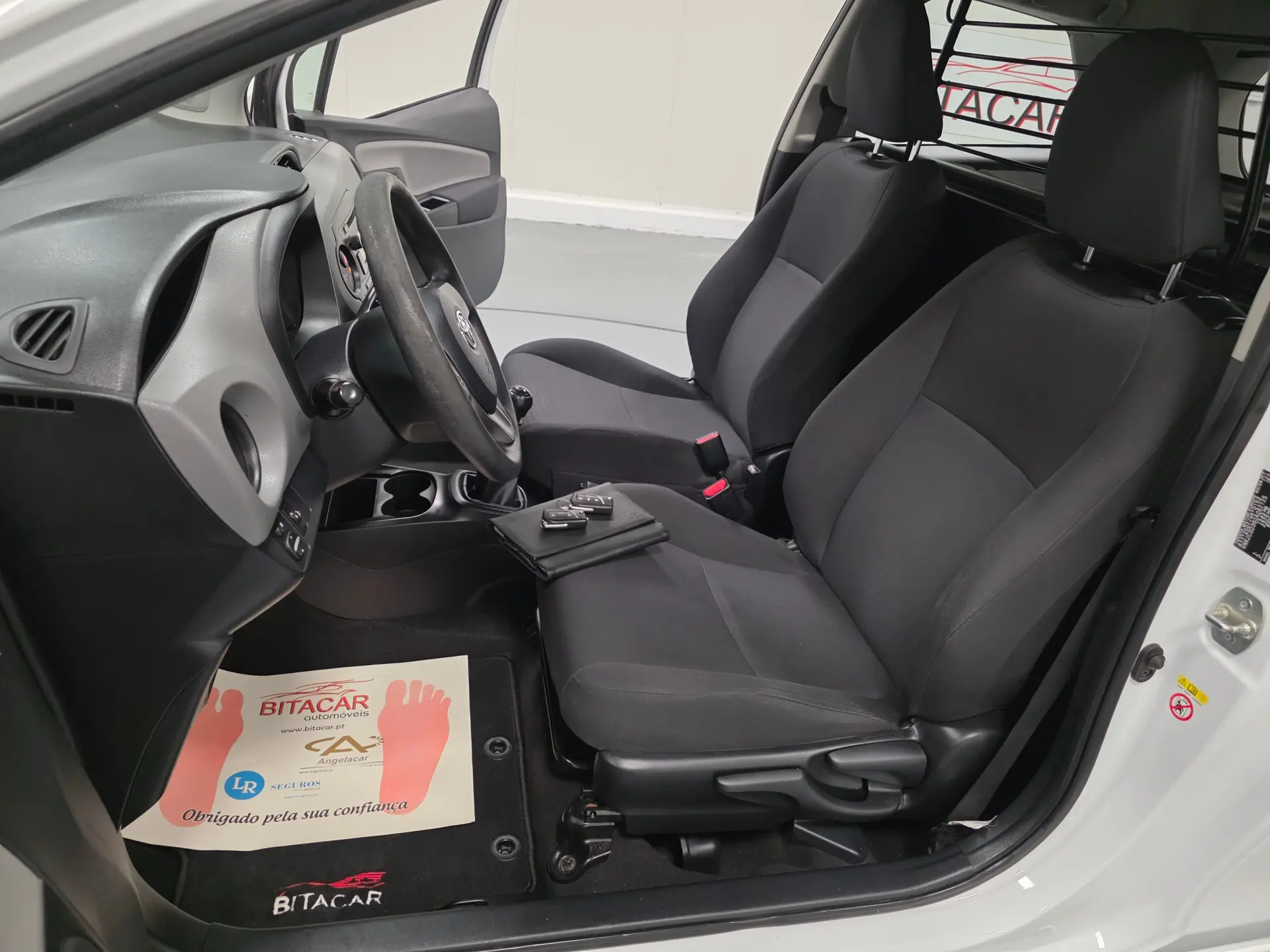 Toyota Yaris BIZZ 1.4 D-4D 90CV IVA DEDUTIVEL 86