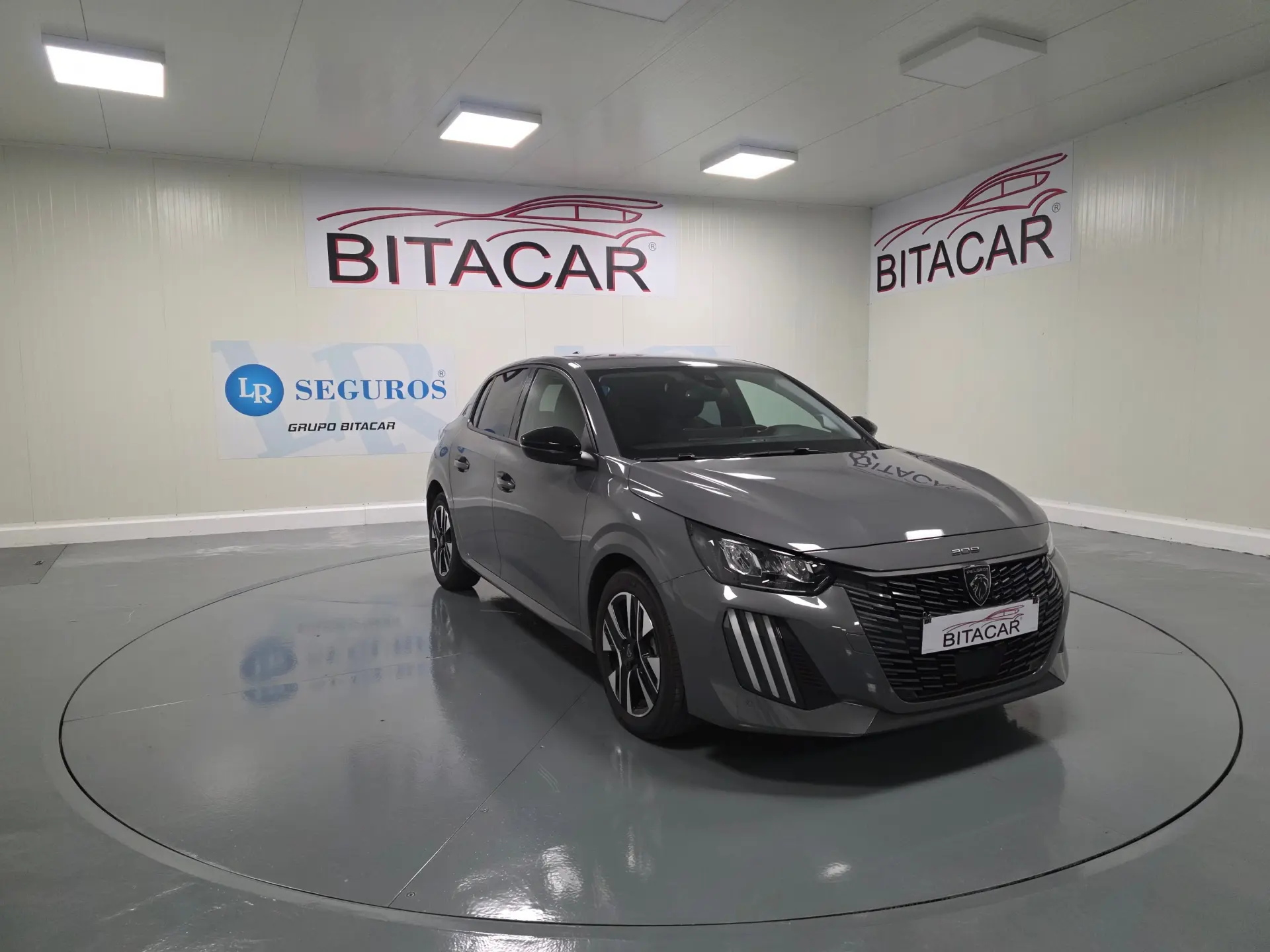 Peugeot 208 ALLURE 2