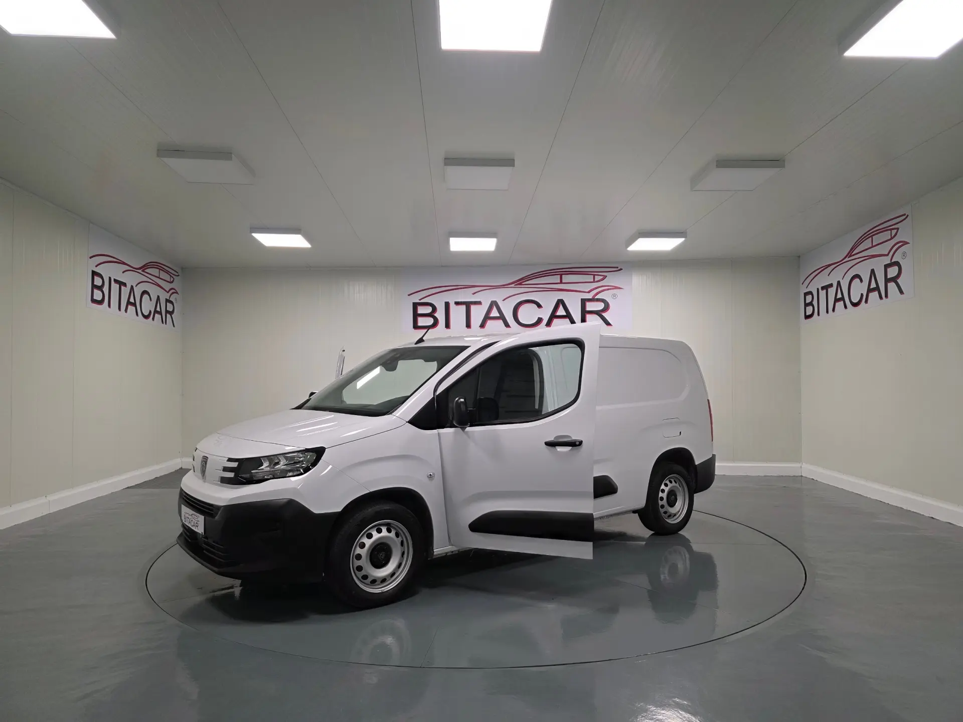 Peugeot Partner 1.5 BLUEHDI 100CV LONGA CAMARA TRASEIRA 29