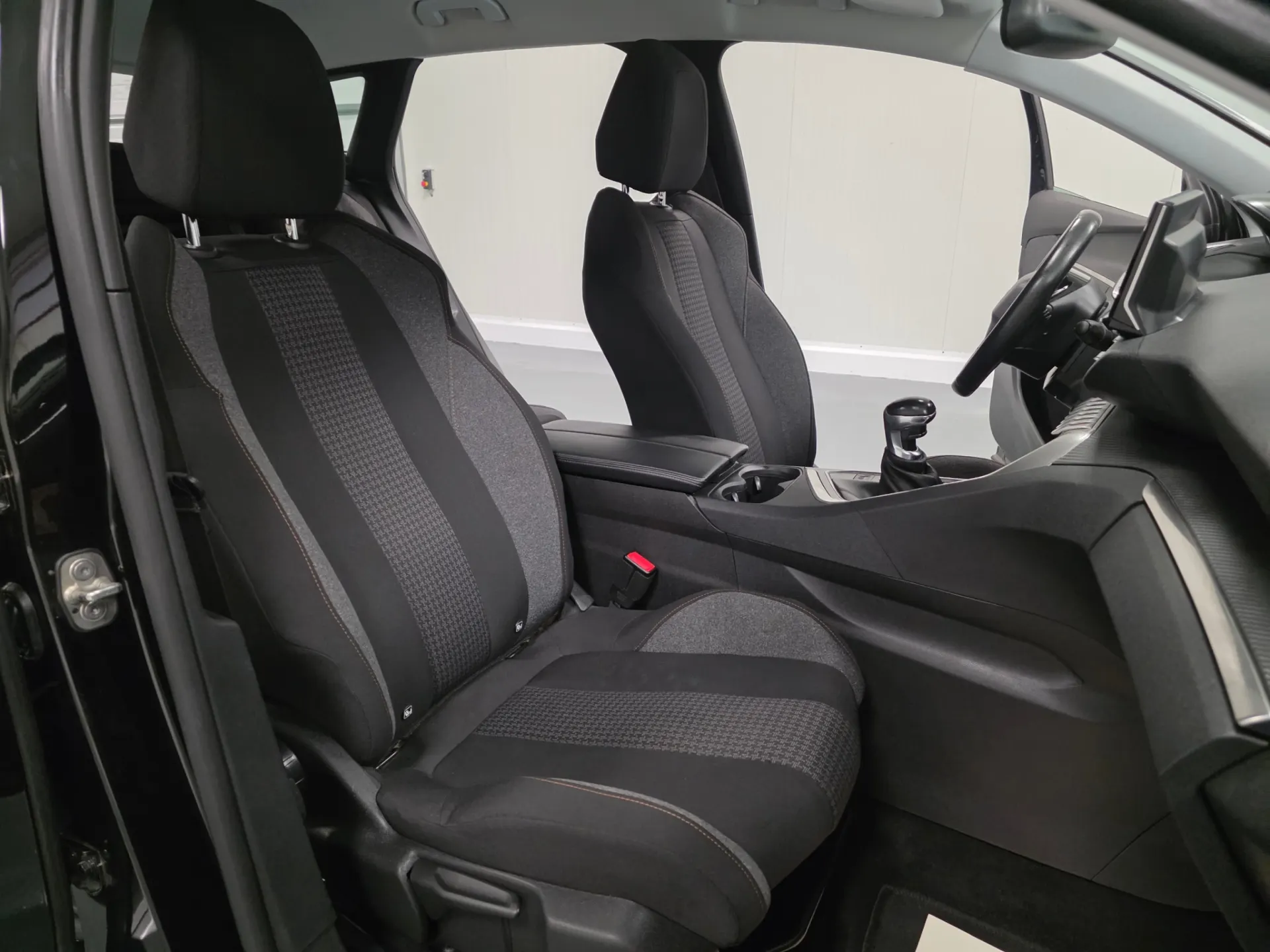 Peugeot 3008 1.5 BlueHDi Active Pack 64