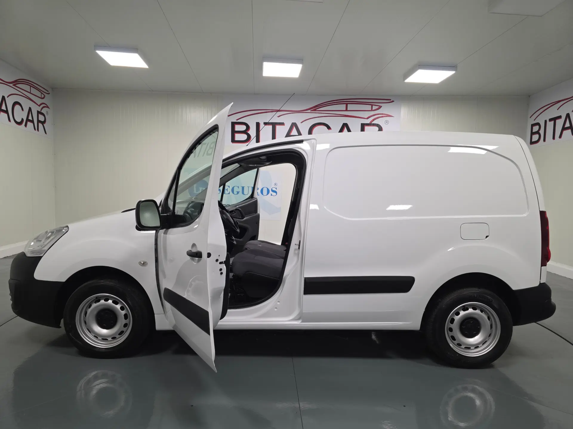 Peugeot Partner 1.6 HDI L1 PACK CD CLIM 25
